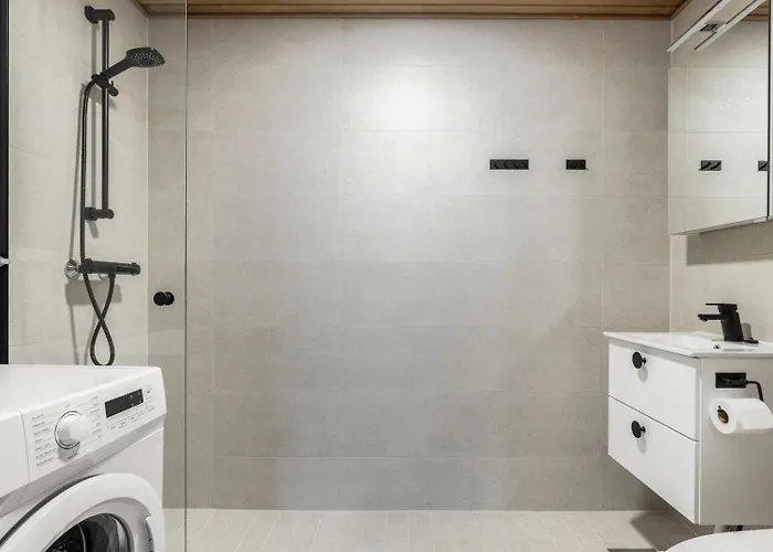 Kotimaailma - New With Balcony For 5 Turku